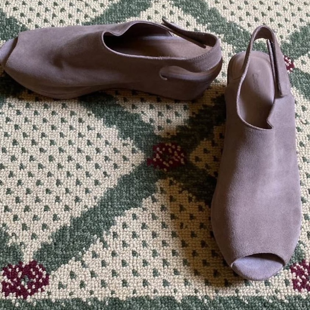 Chocolat Blu Gray Mules with Suede Texture